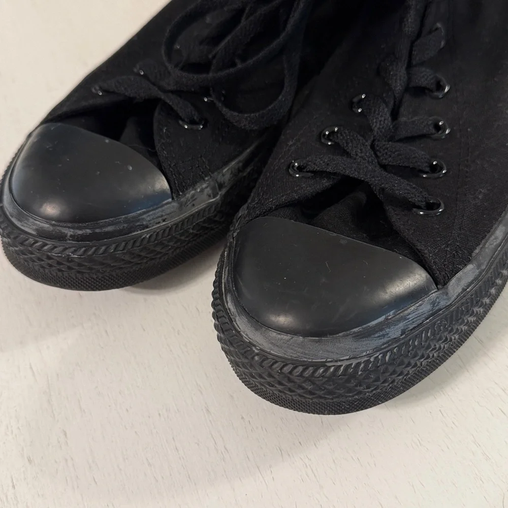 Converse Men’s (Unisex) Black Monochrome High-Top Sneakers / Size 9 (M); 11 (W)